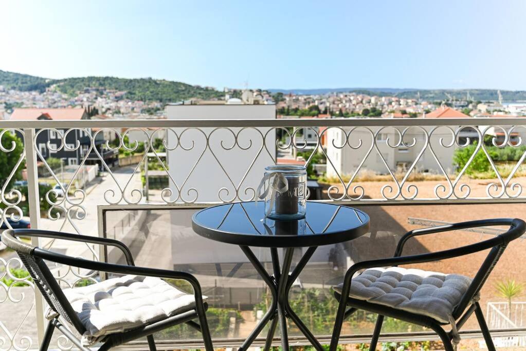 Apartment Dajana Feeling Of Home Трогир Экстерьер фото