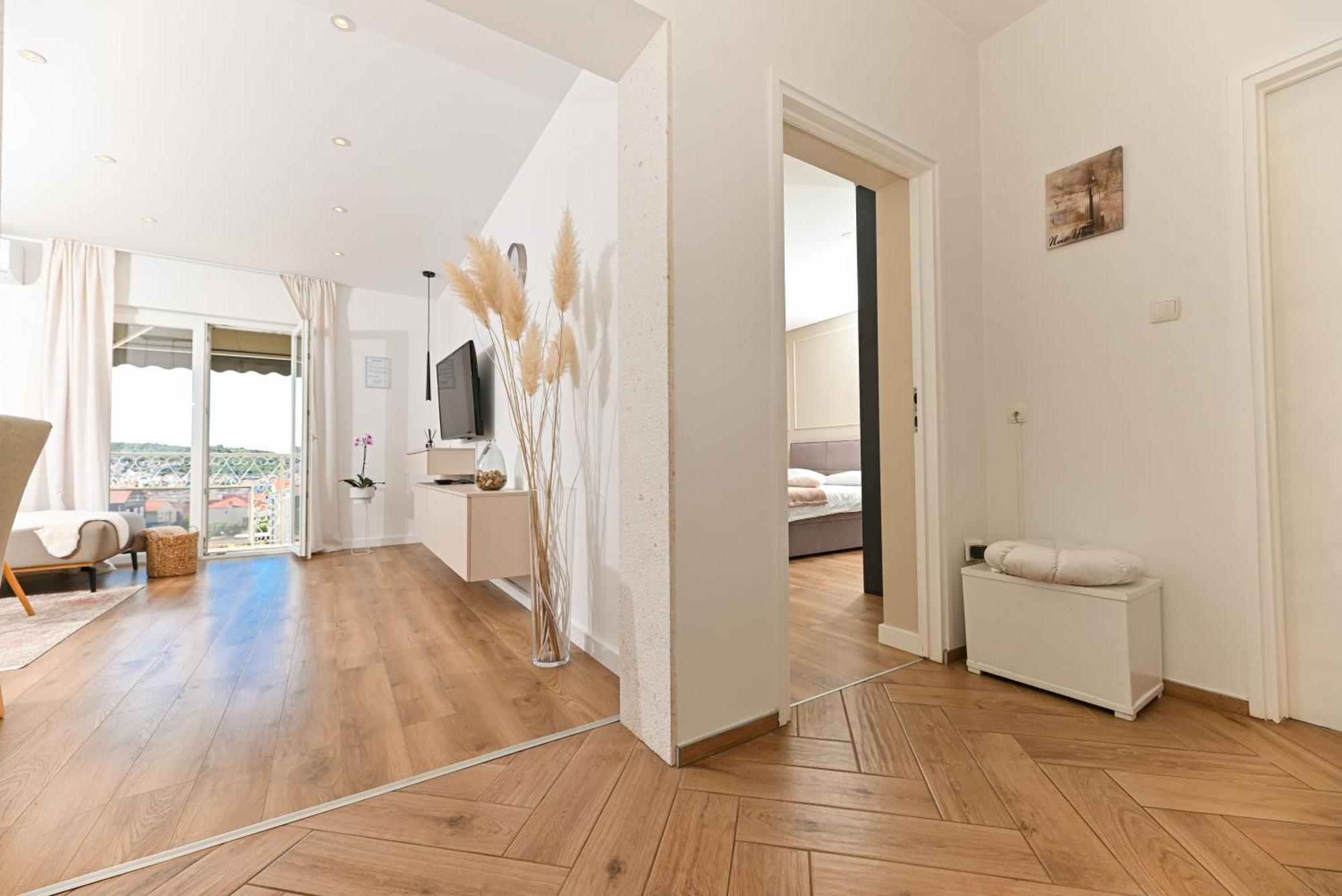 Apartment Dajana Feeling Of Home Трогир Экстерьер фото